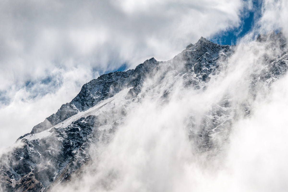 photo-wallpaper-mountain-view-with-clouds