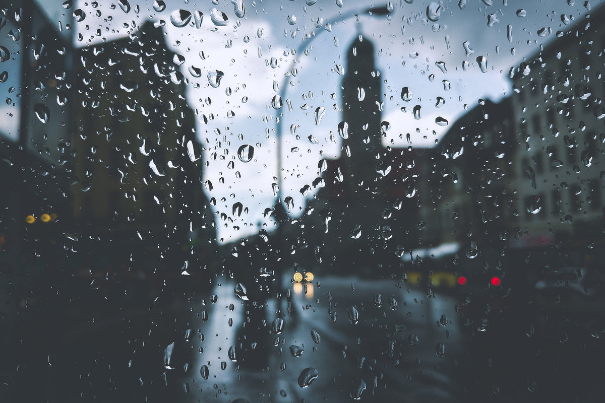 photo-wallpaper-raindrops-on-the-windowpane