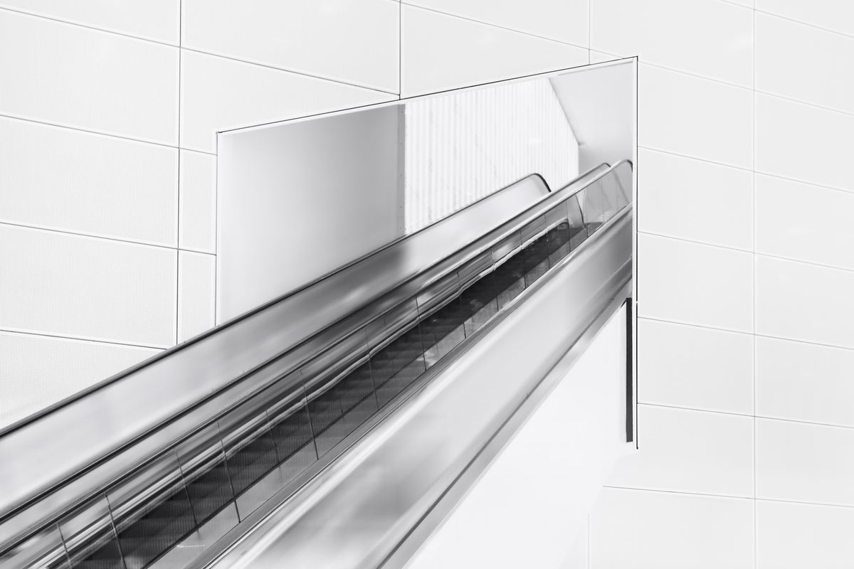 photo-wallpaper-escalator-to-the-unknown-x