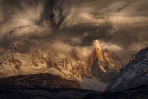 photo-wallpaper-before-the-storm-covers-the-mountains-spikes-x