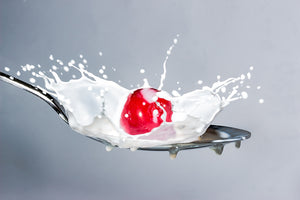 photo-wallpaper-cherry-with-milk