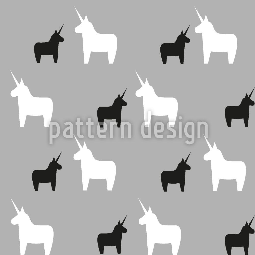 patterned-wallpaper-little-unicorns