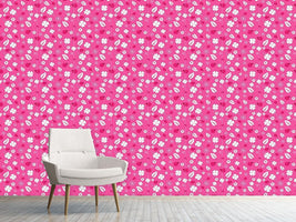 patterned-wallpaper-ladybugs-and-clover