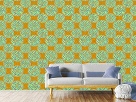 patterned-wallpaper-lanterns