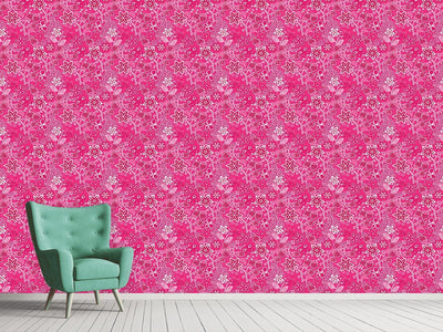 patterned-wallpaper-strawberry-secret