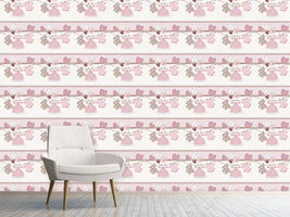 patterned-wallpaper-rosis-mum-has-laundry-day