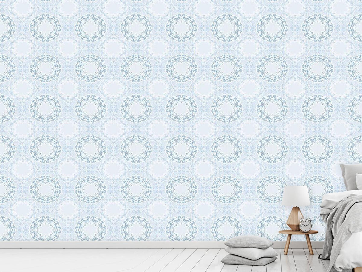 patterned-wallpaper-winter-doily