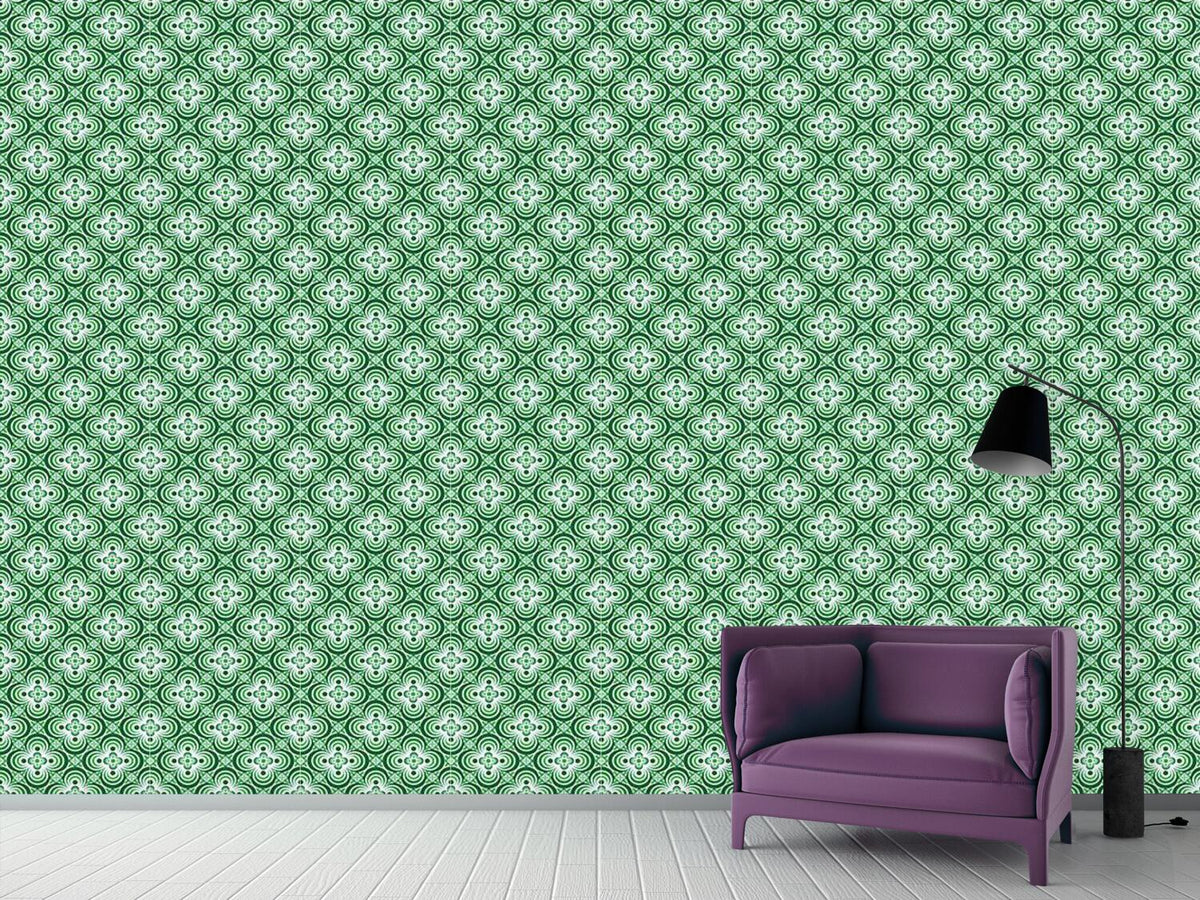 patterned-wallpaper-quatrefoil-green