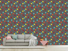 patterned-wallpaper-party-balloons