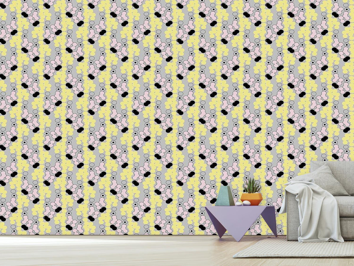 patterned-wallpaper-on-the-vine