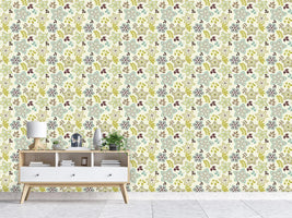 patterned-wallpaper-leaf-and-flower-are-harbingers-of-spring