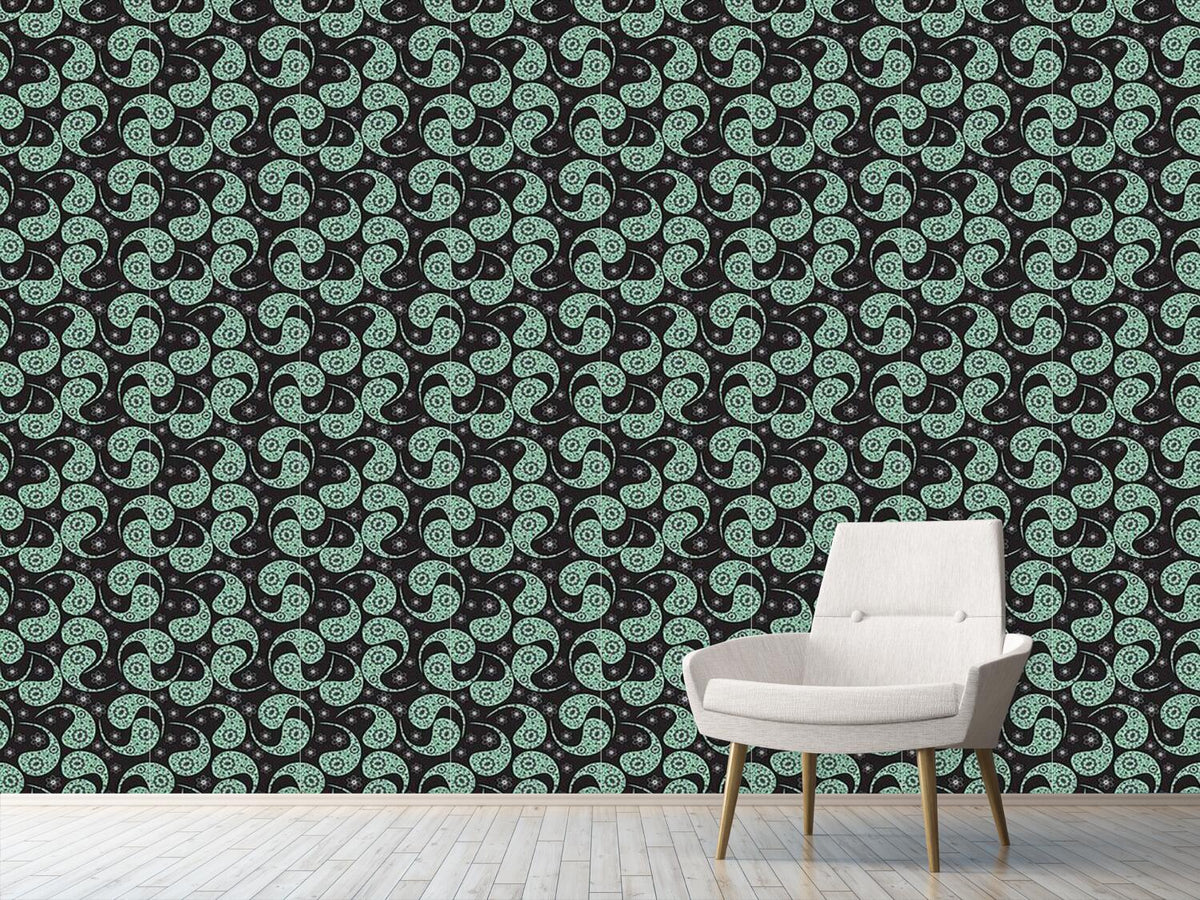 patterned-wallpaper-paisley-couples