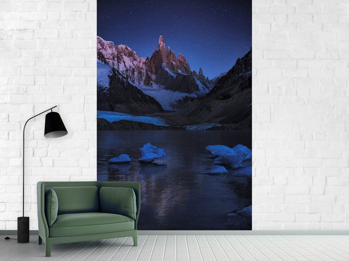 photo-wallpaper-laguna-torre-a-frozen-night