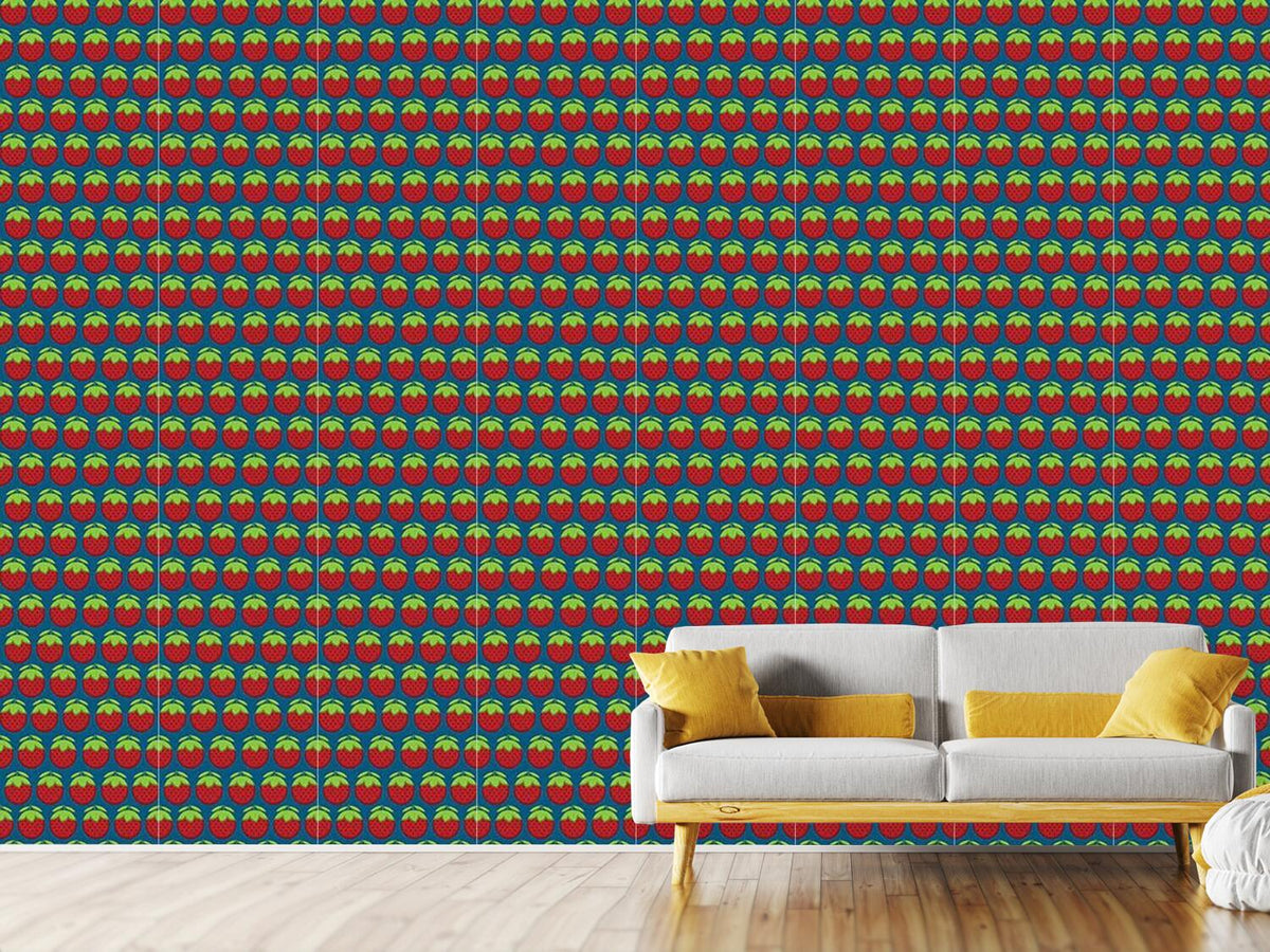 patterned-wallpaper-strawberria