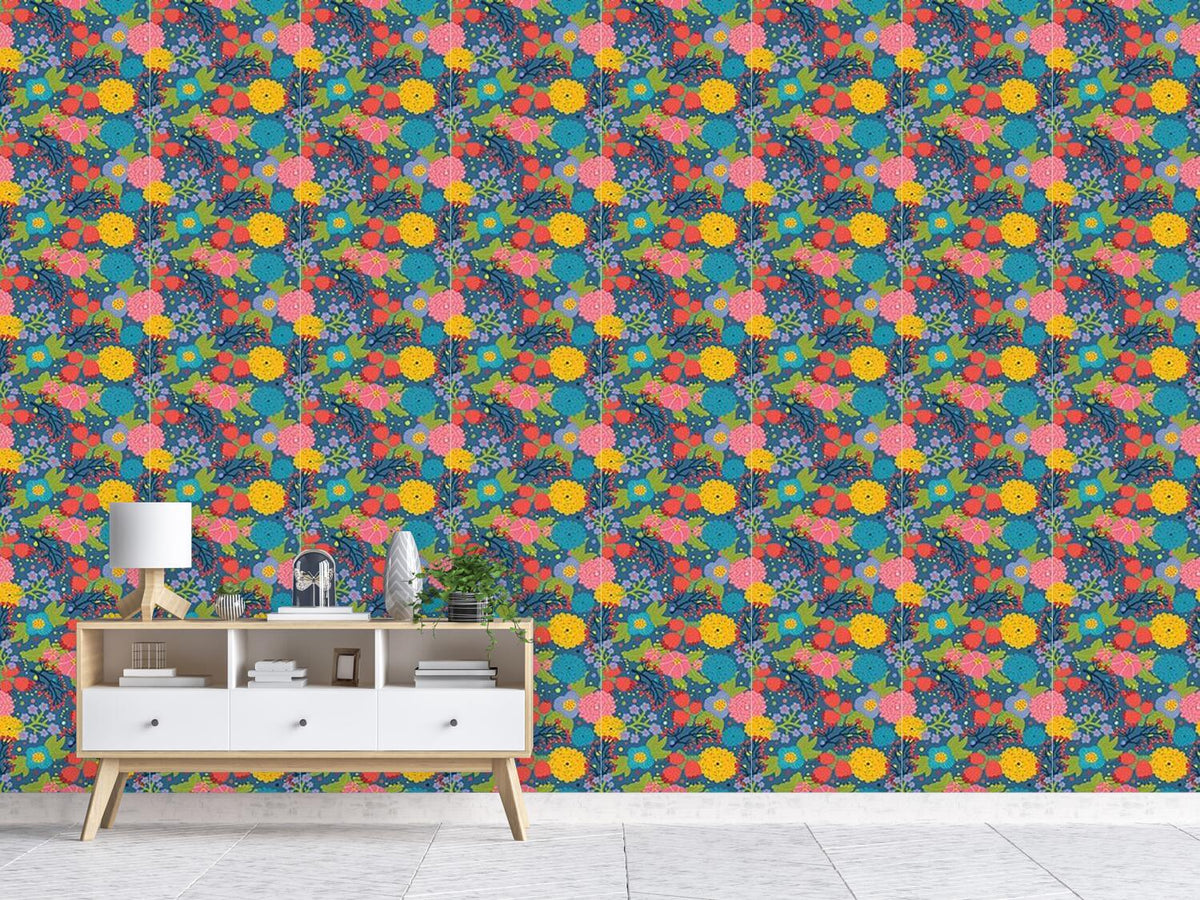 patterned-wallpaper-welcome-to-the-paradise-garden