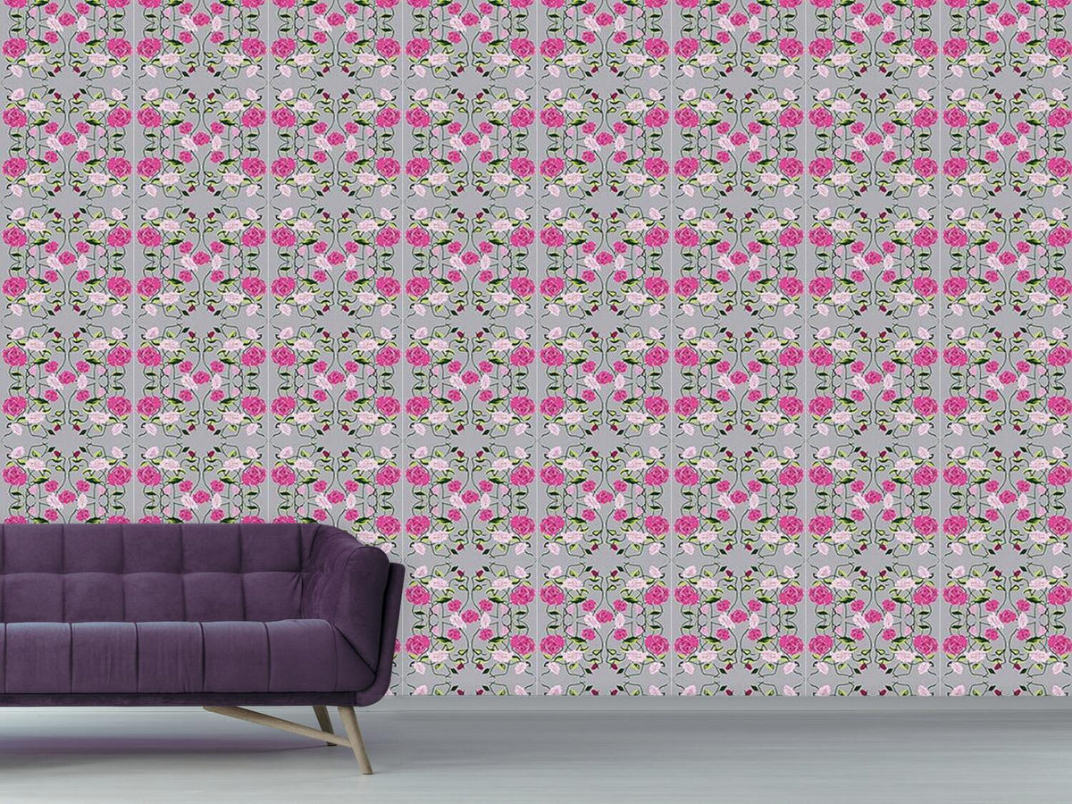 patterned-wallpaper-snow-white-and-rose-red